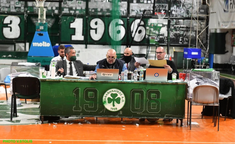 eurokinissi/φωτογραφία από την ψηφοφορία για την διπλή ανάπλαση 