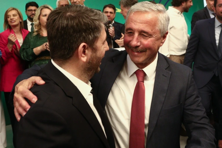 Νίκος Ανδρουλάκης και Γιάννης Μανιάτης στην παρουσίαση των υποψήφιων ευρωβουλευτών του ΠΑΣΟΚ / Eurokinissi Νίκος Ανδρουλάκης και Γιάννης Μανιάτης στην παρουσίαση των υποψήφιων ευρωβουλευτών του ΠΑΣΟΚ / Eurokinissi