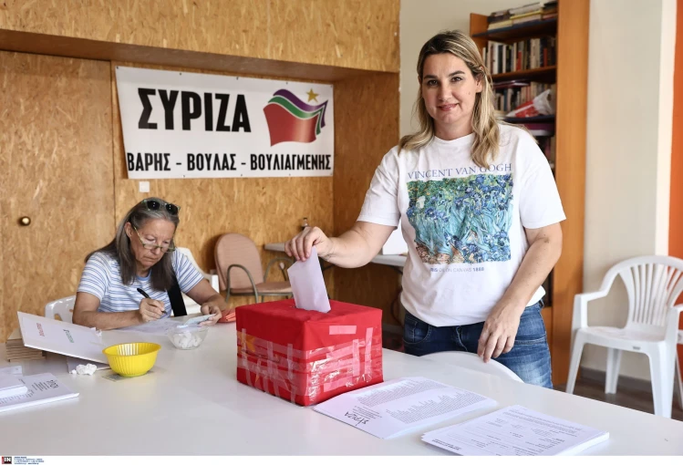 Η υποψήφια των προκριματικών εκλογών Σοφία Μπεκατώρου Η υποψήφια των προκριματικών εκλογών Σοφία Μπεκατώρου