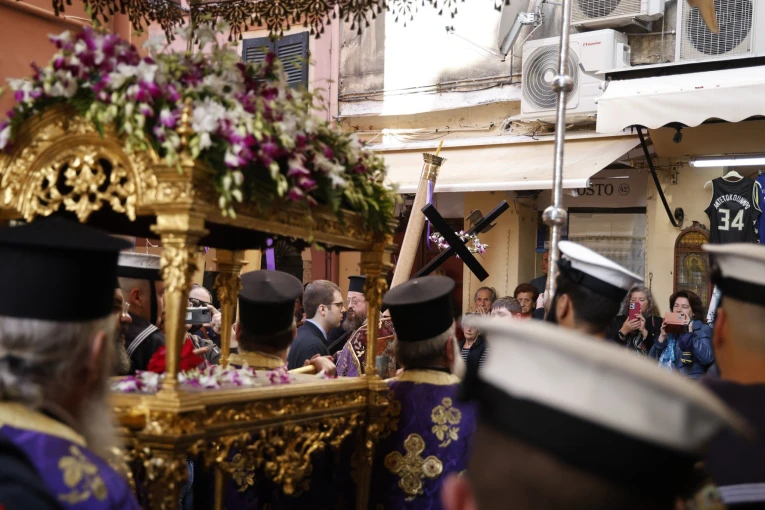 Η λιτανεία του Αγίου Σπυρίδωνα στην Κέρκυρα / Eurokinissi Η λιτανεία του Αγίου Σπυρίδωνα στην Κέρκυρα / Eurokinissi