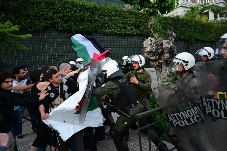 Επεισόδια στο Σύνταγμα/Eurokinissi