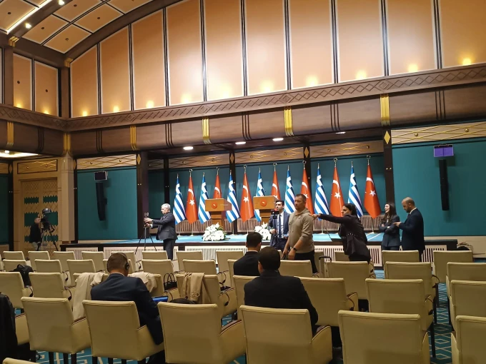 Ο χώρος των δηλώσεων των δυο ηγετών Ο χώρος των δηλώσεων των δυο ηγετών