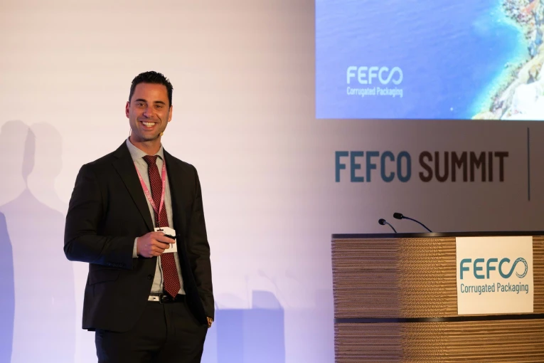 Ο Βασίλης Έξαρχος στο συνέδριο της FEFCO στην Αθήνα