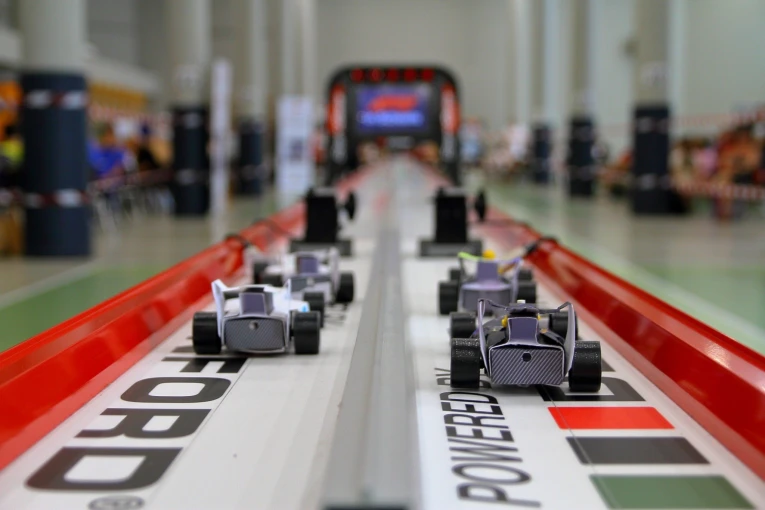 2024f1-in-schools-champ3.jpg?v=0