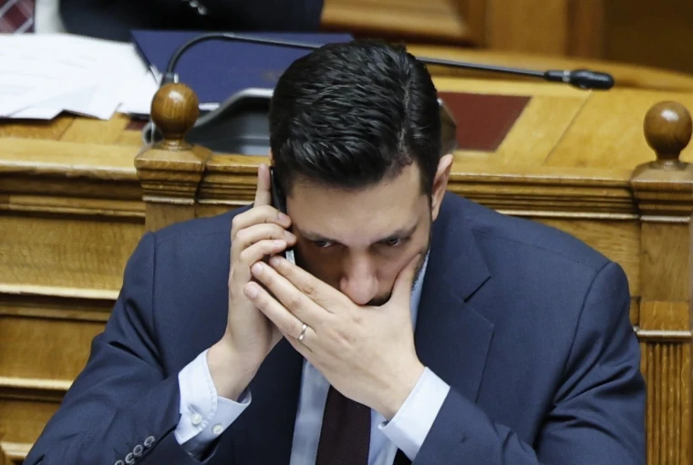 Ο υφυπουργός Ψηφιακής Διακυβέρνησης «φωτογράφισε» Καραμανλή ή Σαμαρά για Πρόεδρο της Δημοκρατίας / Φωτ. Αρχείου Eurokinissi Ο υφυπουργός Ψηφιακής Διακυβέρνησης «φωτογράφισε» Καραμανλή ή Σαμαρά για Πρόεδρο της Δημοκρατίας / Φωτ. Αρχείου Eurokinissi