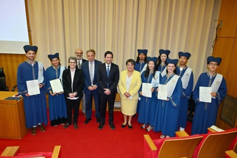 Πανεπιστήμιο Αθηνών ορκωμοσία αγγλόφωνου προπτυχιακού/ΕΚΠΑ