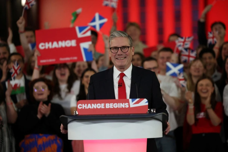 «Η αλλαγή αρχίζει εδώ», δήλωσε ο Κιρ Στάρμερ / Reuters