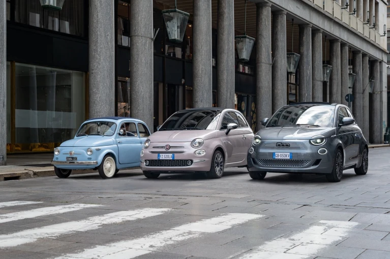 fiat500-3generations.jpeg?v=0