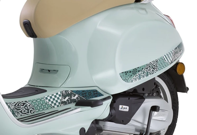 vespa-batik5.jpg?v=0