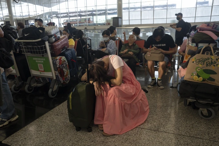 29010190.jpg 29010190.jpg