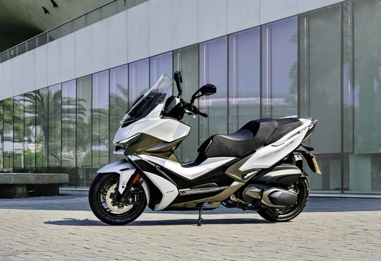 kymco-xciting-vs400-1.jpg?v=0