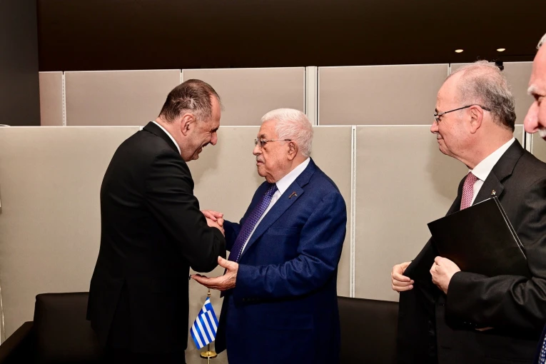 Ο υπ. Εξωτερικών Γιώργος Γεραπετρίτης με τον πρόεδρο της Παλαιστινιακής Αρχής Μαχμούτ Αμπάς / Γραφείο Τύπου Υπ. Εξωτερικών Ο υπ. Εξωτερικών Γιώργος Γεραπετρίτης με τον πρόεδρο της Παλαιστινιακής Αρχής Μαχμούτ Αμπάς / Γραφείο Τύπου Υπ. Εξωτερικών