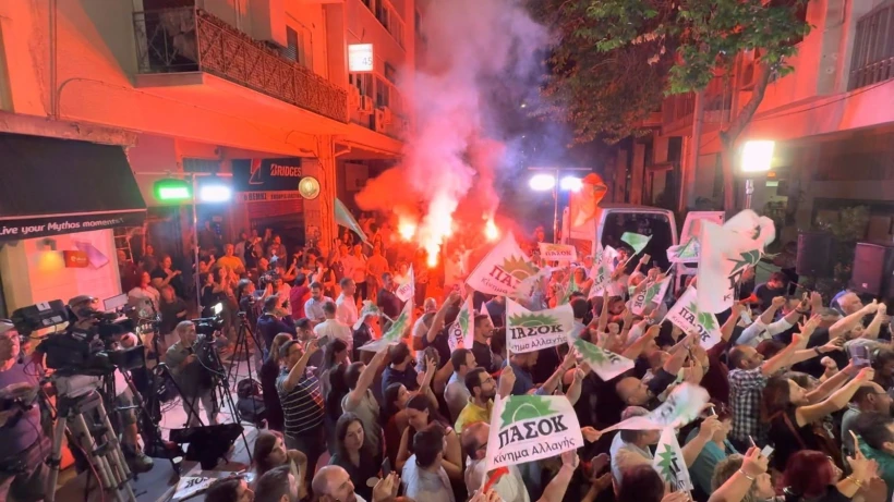 Τίποτα λιγότερο από το να νικήσει τον Μητσοτάκη δεν περιμένουν οι οπαδοί του από τον Ν. Ανδρουλάκη / Φωτ. Γιάννης Κέμμος 