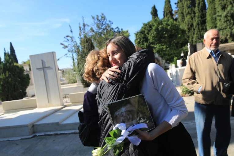 Συγγενείς, φίλοι και στελέχη του ΠΑΣΟΚ έδωσαν το παρών στο μνημόσυνο για τη Φώφη Γεννηματά / Eurokinissi Συγγενείς, φίλοι και στελέχη του ΠΑΣΟΚ έδωσαν το παρών στο μνημόσυνο για τη Φώφη Γεννηματά / Eurokinissi