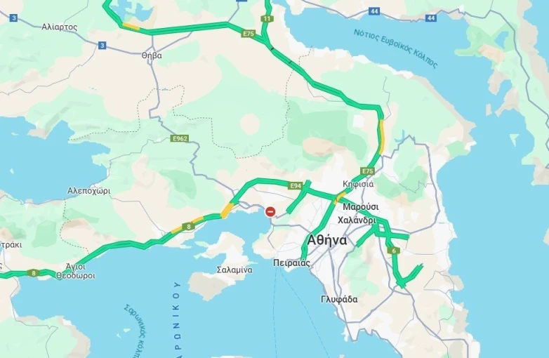 Η κίνηση στα δυο βασικά εθνικά οδικά δίκτυα το πρωί του Σαββάτου