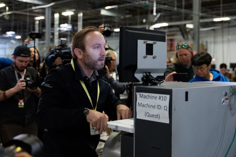 Επιθεώρηση του κέντρου καταμέτρησης στη Φιλαδέλφεια, Rachel Wisniewski/Reuters