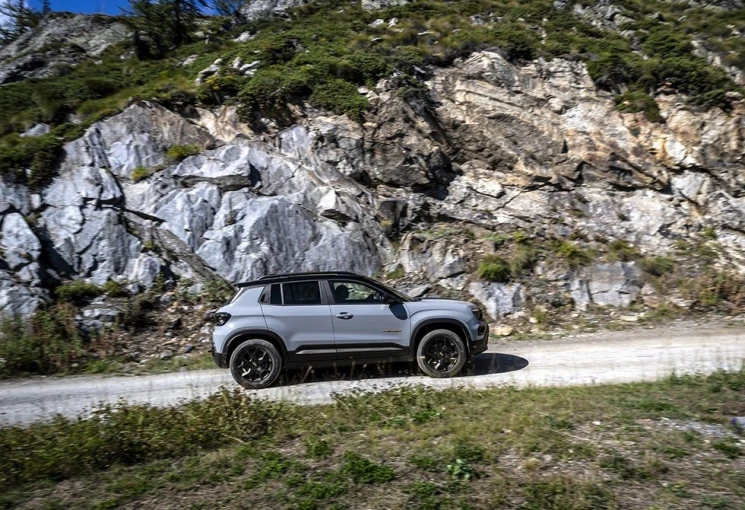 2024jeepavenger4xethenorthfaceedition2.jpg?v=0