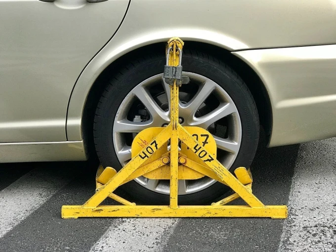 wheel-clamp.jpg?v=0