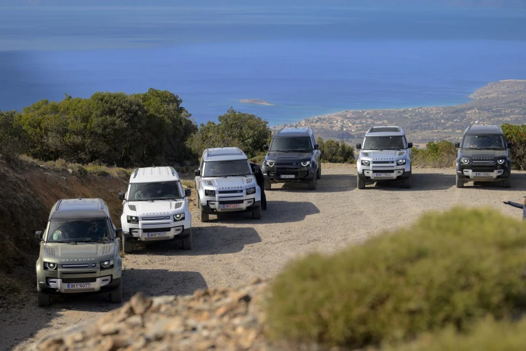 destination-defender-monemvasia-32.jpg?v=0