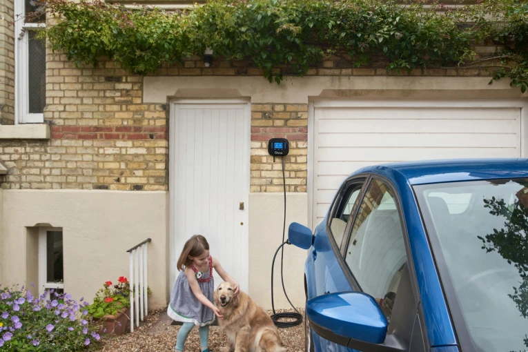 2024elect-charging.jpg?v=0