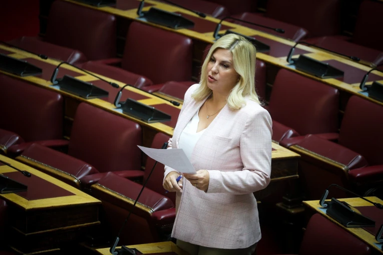 «Προγραφή» από το επιτελείο Κασσελάκη για τη Ράνια Θρασκιά «Προγραφή» από το επιτελείο Κασσελάκη για τη Ράνια Θρασκιά