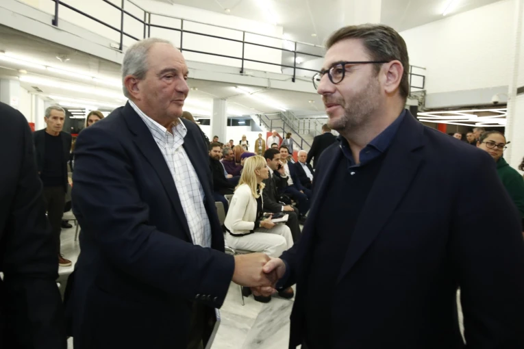 Ο Ν. Ανδρουλάκης με τον Κ. Καραμανλή στην παρουσίαση του βιβλίου τον Β. Σκουντή και Δ. Καρύδα για τον Γιάννη Ιωαννίδη / Φωτ. Eurokinissi Ο Ν. Ανδρουλάκης με τον Κ. Καραμανλή στην παρουσίαση του βιβλίου τον Β. Σκουντή και Δ. Καρύδα για τον Γιάννη Ιωαννίδη / Φωτ. Eurokinissi