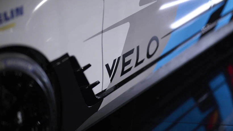 bmw-i4-racing-launch3.jpg?v=0