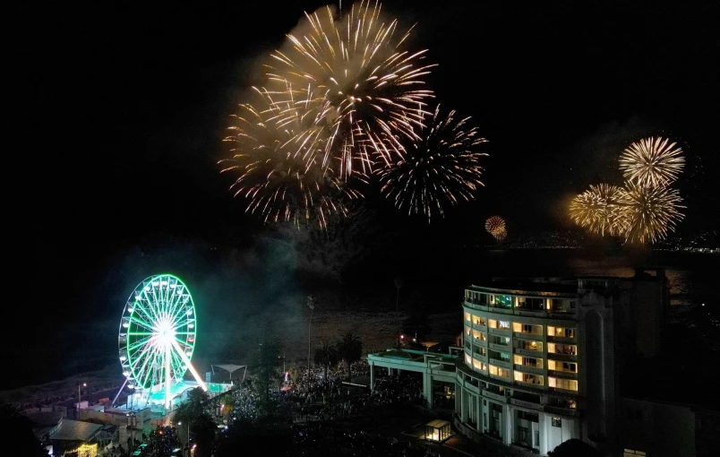          Πυροτεχνήματα στη Χιλή / Φωτ.: Reuters     