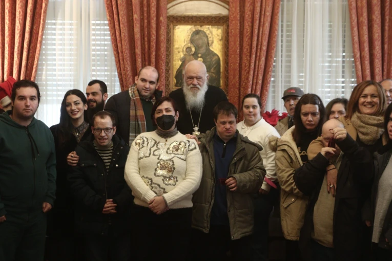 Παραδοσιακά τραγούδια και κάλαντα στον Αρχιεπίσκοπο Ιερώνυμο από μαθητές και συλλόγους από όλη τη χώρα / Eurokinissi Παραδοσιακά τραγούδια και κάλαντα στον Αρχιεπίσκοπο Ιερώνυμο από μαθητές και συλλόγους από όλη τη χώρα / Eurokinissi