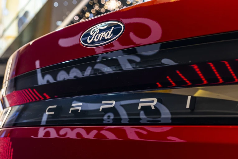 fordcaprigoldenhall4.jpg?v=0