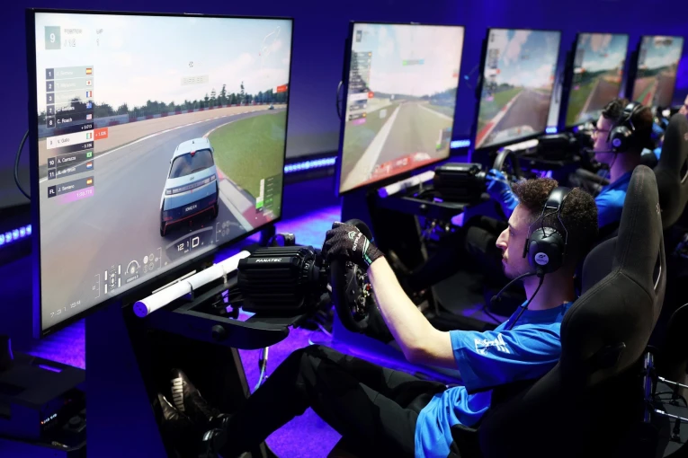 image-3-hyundai-ioniq-5-n-electrifies-esports-with-digital-debut-at-gran-turismo-world-series-2024-world-finals.jpg?v=0