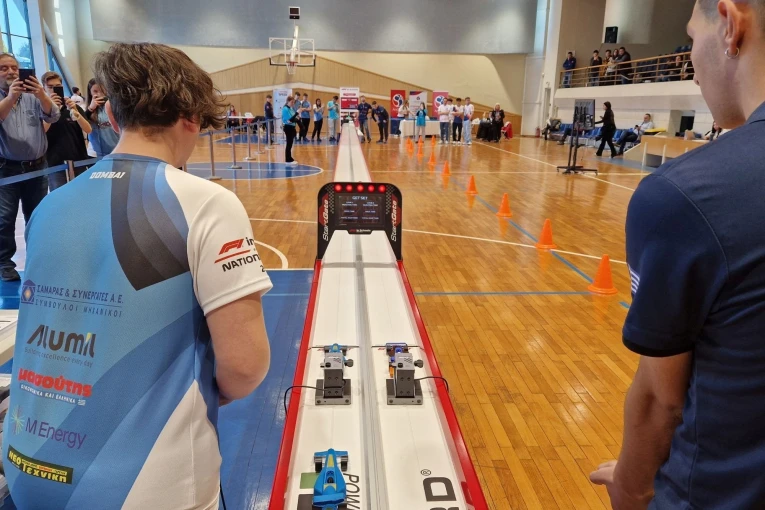 f1inschools-2025-4.jpg?v=0