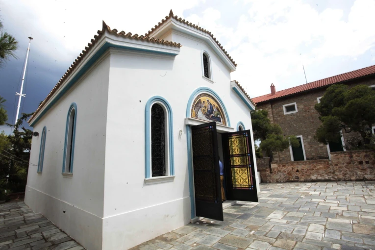 Το εκκλησιαστικό ορφανοτροφείο στη Βουλιαγμένη, Χρήστος Μπόνης/Eurokinissi Το εκκλησιαστικό ορφανοτροφείο στη Βουλιαγμένη, Χρήστος Μπόνης/Eurokinissi