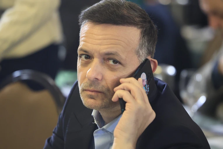 O Xάρης Δούκας ακάθεκτος συνεχίζει τις επαφές με στελέχη και βουλευτές του ΠΑΣΟΚ / Eurokinissi O Xάρης Δούκας ακάθεκτος συνεχίζει τις επαφές με στελέχη και βουλευτές του ΠΑΣΟΚ / Eurokinissi