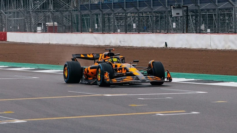 Φωτογραφία: McLaren media site οι πρώτες δοκιμές της MCL39 Φωτογραφία: McLaren media site οι πρώτες δοκιμές της MCL39