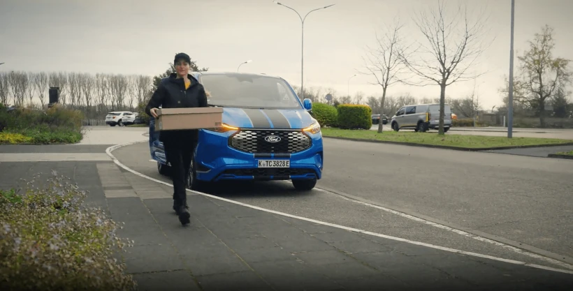 2025-ford-pro-delivery-assist-4.png?v=0