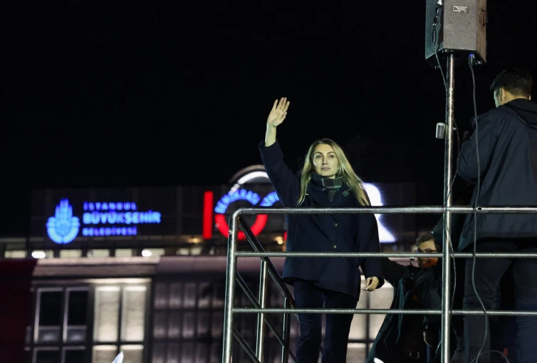 Η σύζυγος του Εκρέμ Ιμάμογλου, Ντιλέκ / Reuters