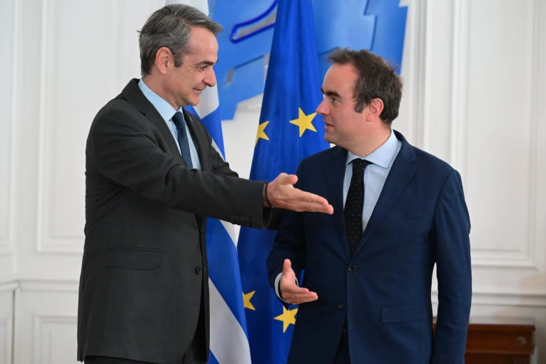 Ο Λεκορνί με τον Κυριάκο Μητσοτάκη / Φωτ.: Eurokinissi Ο Λεκορνί με τον Κυριάκο Μητσοτάκη / Φωτ.: Eurokinissi