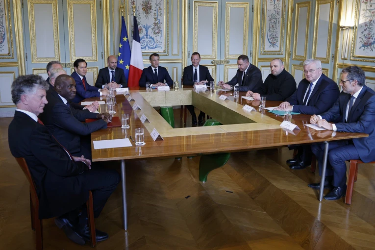 Φωτο: ΑΠΕ-ΜΠΕ/EPA/LUDOVIC MARIN / POOL MAXPPP OUT Φωτο: ΑΠΕ-ΜΠΕ/EPA/LUDOVIC MARIN / POOL MAXPPP OUT