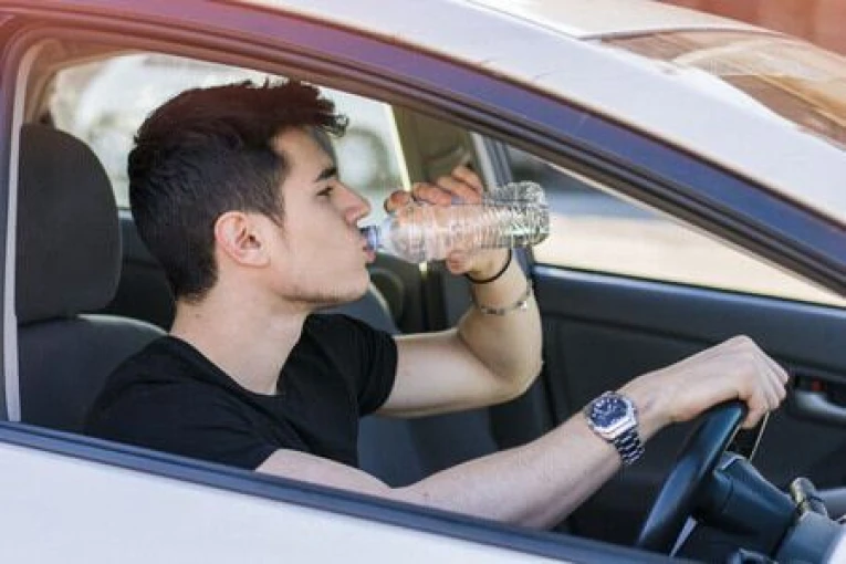 staying-hydrated-in-car.jpg