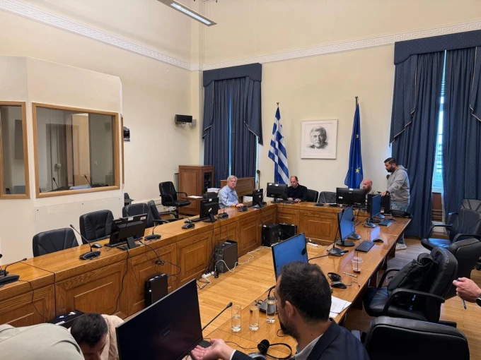 Η αίθουσα που οι βουλευτές θα διαβάσουν την δικογραφία από 10 υπολογιστές <br> Η αίθουσα που οι βουλευτές θα διαβάσουν την δικογραφία από 10 υπολογιστές <br>