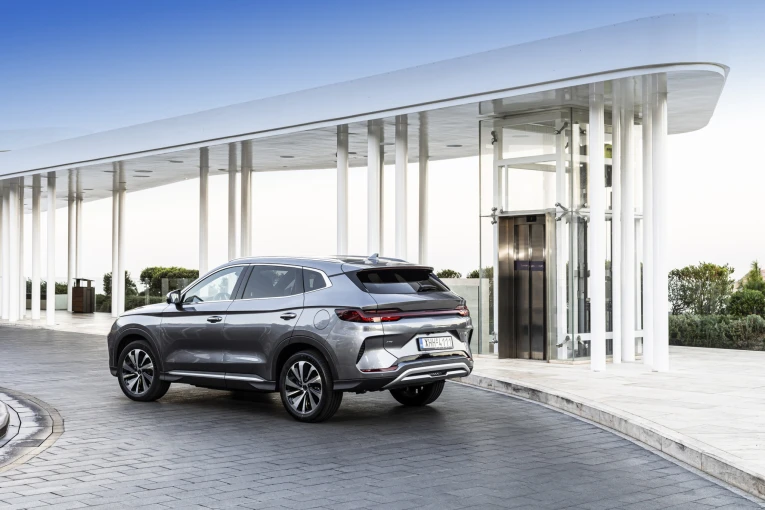 byd-seal-u-dm-i-exterior-l2.jpg?v=0