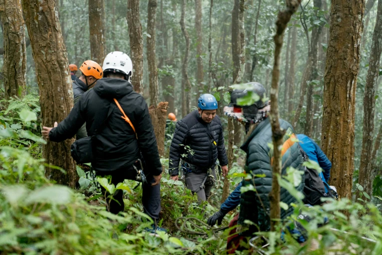 frederick-shaw-5fcqgizh8wq-unsplash-bJ1St.jpg?v=0