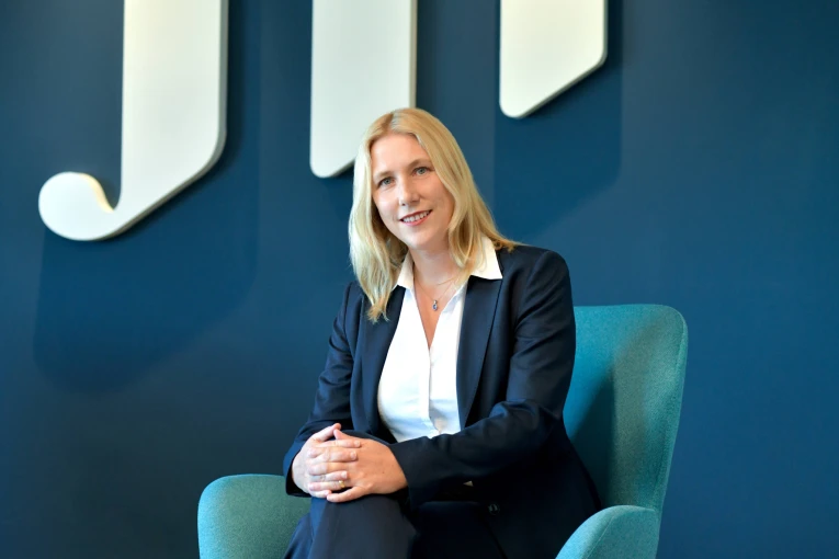 Janine Neuhaus, Γενική Διευθύντρια της JTI Hellas Janine Neuhaus, Γενική Διευθύντρια της JTI Hellas