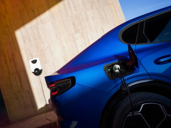 2024ford-electriccapri-30-low.jpg?v=0