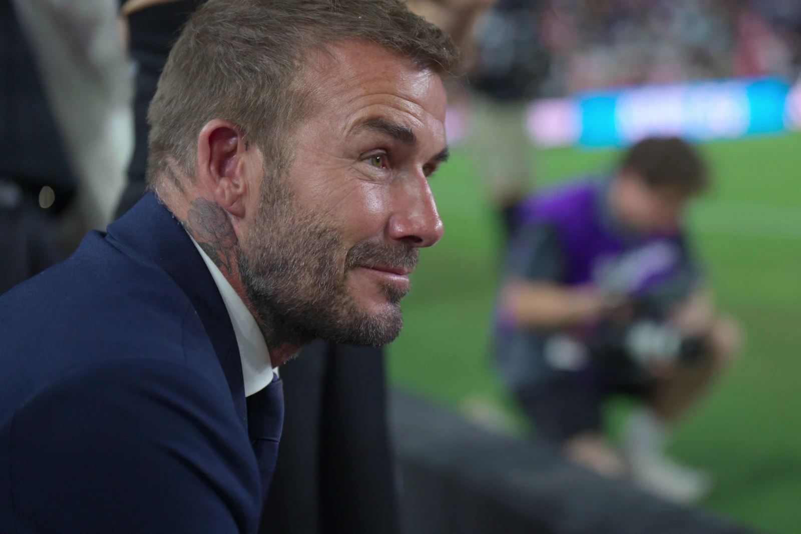 beckham-n-s1-e4-01-12-02-09.jpg?v=0