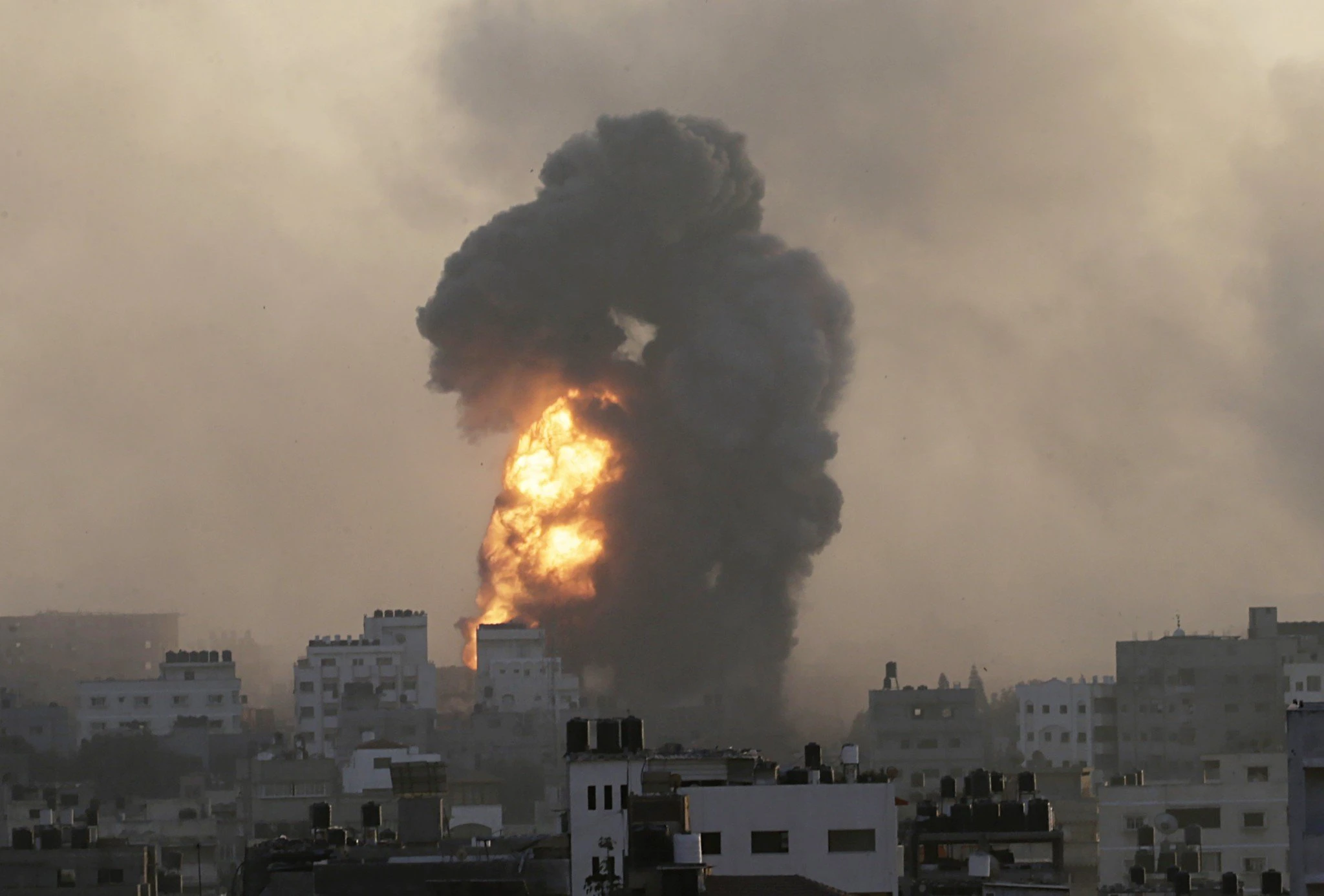 Ισραηλινοί βομβαρδισμοί στη Γάζα/φωτό EPA