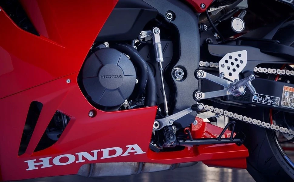 24ym-honda-cbr600rr5.jpg 24ym-honda-cbr600rr5.jpg