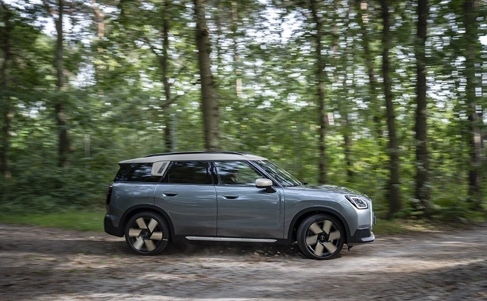 mini-countryman-c1b.jpg mini-countryman-c1b.jpg