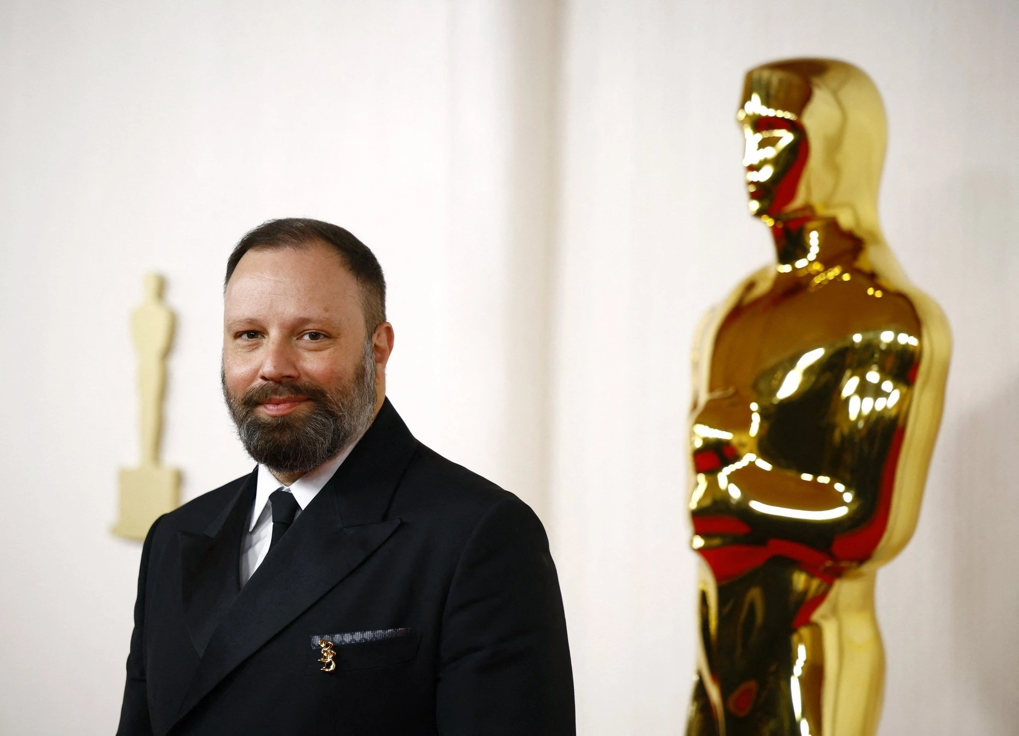 2024-03-11t000352z-1008383161-hp1ek3b006d3y-rtrmadp-3-awards-oscars.JPG?v=0